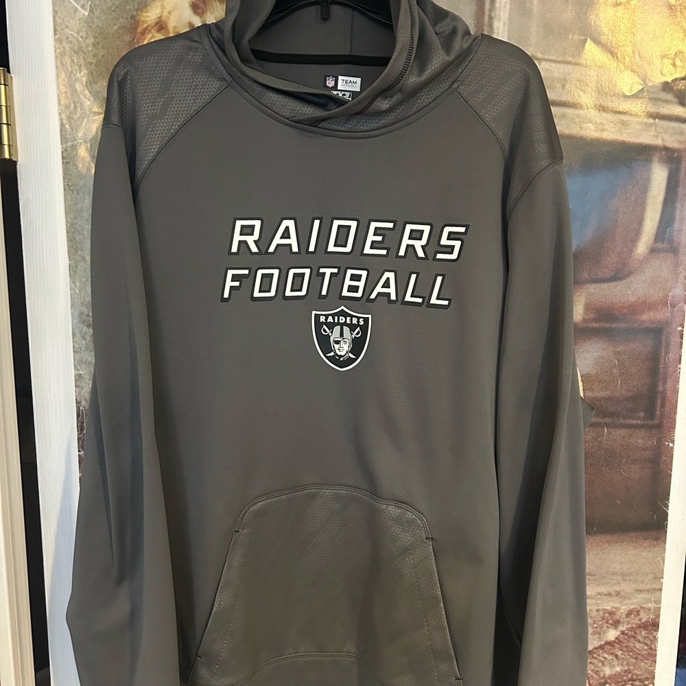 Men’s NFL Brand TX3 Warm Oakland Vegas Raiders Football Gray Hoodie. Size XXL